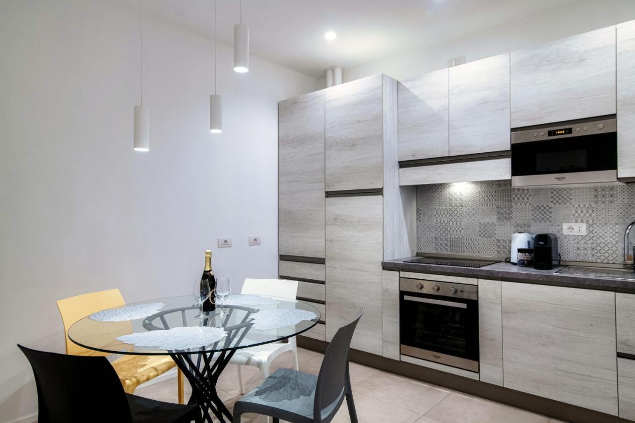 Diaz 67 Life'S Loft - The House Of Travelers Apartment Como Luaran gambar